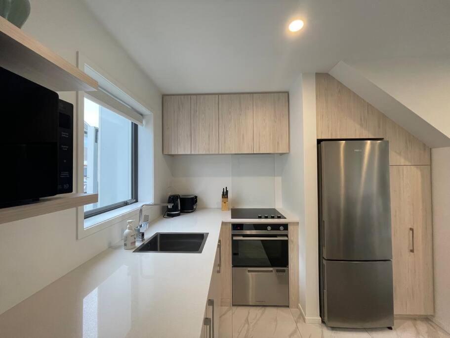Parkside Retreat - 3 Beds -Sleeps 6 Near Westfield Villa Christchurch Exterior photo