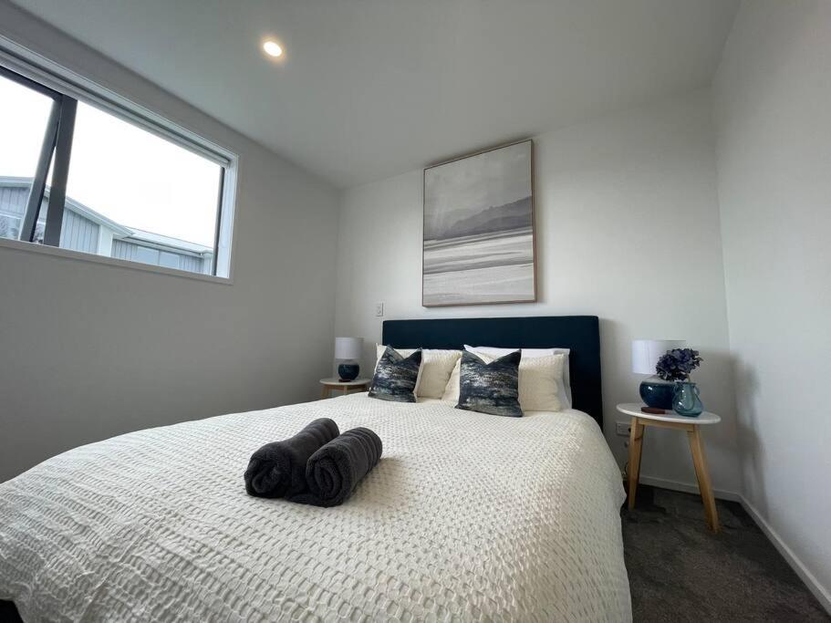 Parkside Retreat - 3 Beds -Sleeps 6 Near Westfield Villa Christchurch Exterior photo