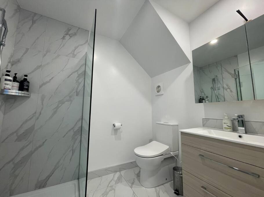 Parkside Retreat - 3 Beds -Sleeps 6 Near Westfield Villa Christchurch Exterior photo