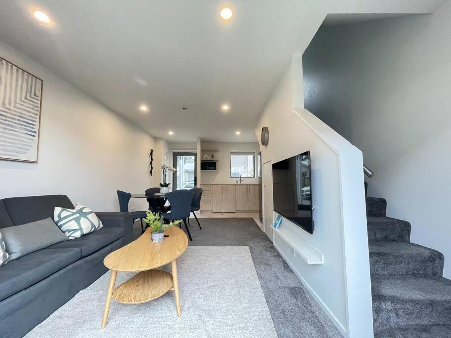 Parkside Retreat - 3 Beds -Sleeps 6 Near Westfield Villa Christchurch Exterior photo