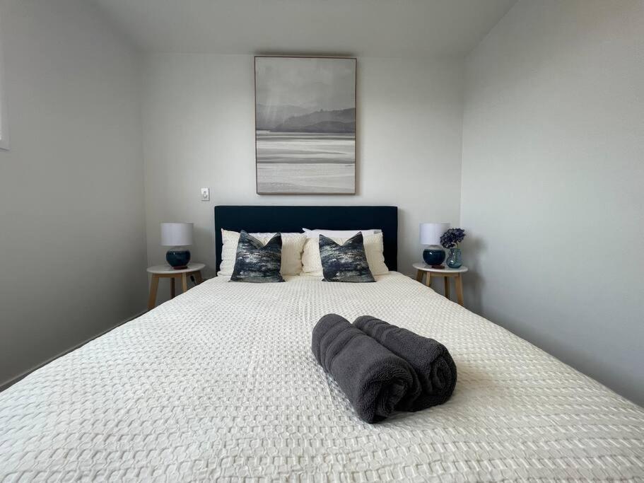 Parkside Retreat - 3 Beds -Sleeps 6 Near Westfield Villa Christchurch Exterior photo